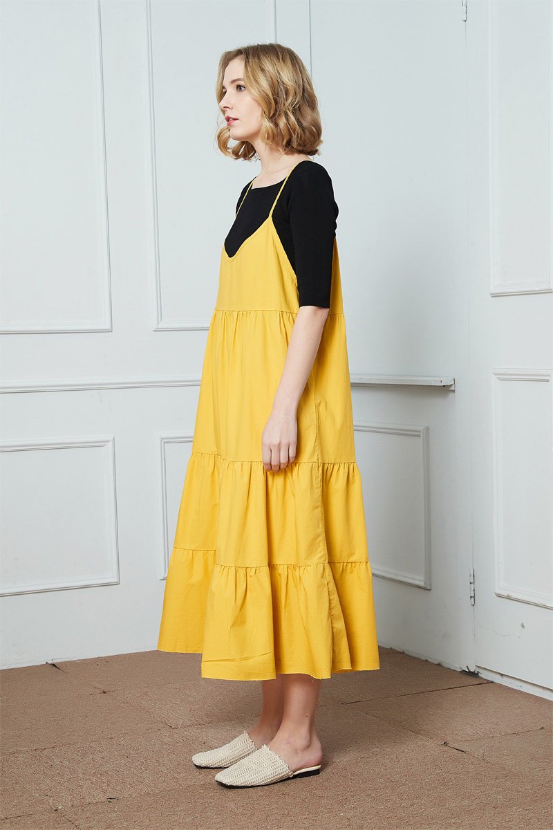 yellow dress