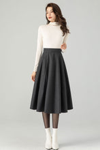 Load image into Gallery viewer, Midi Grey Winter Wool Skirt C4322
