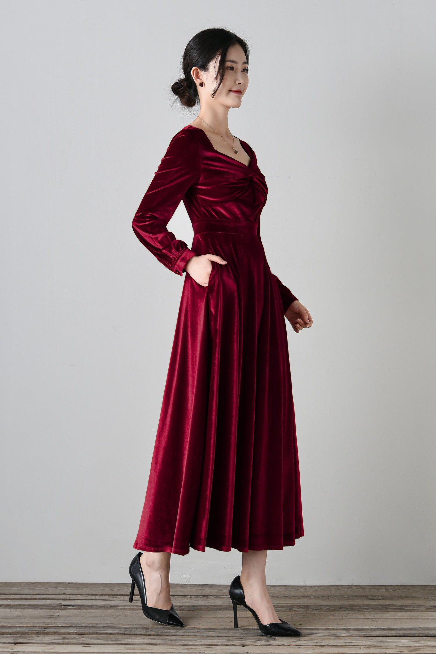 Elegant Burgundy Velvet Long Dress C4699