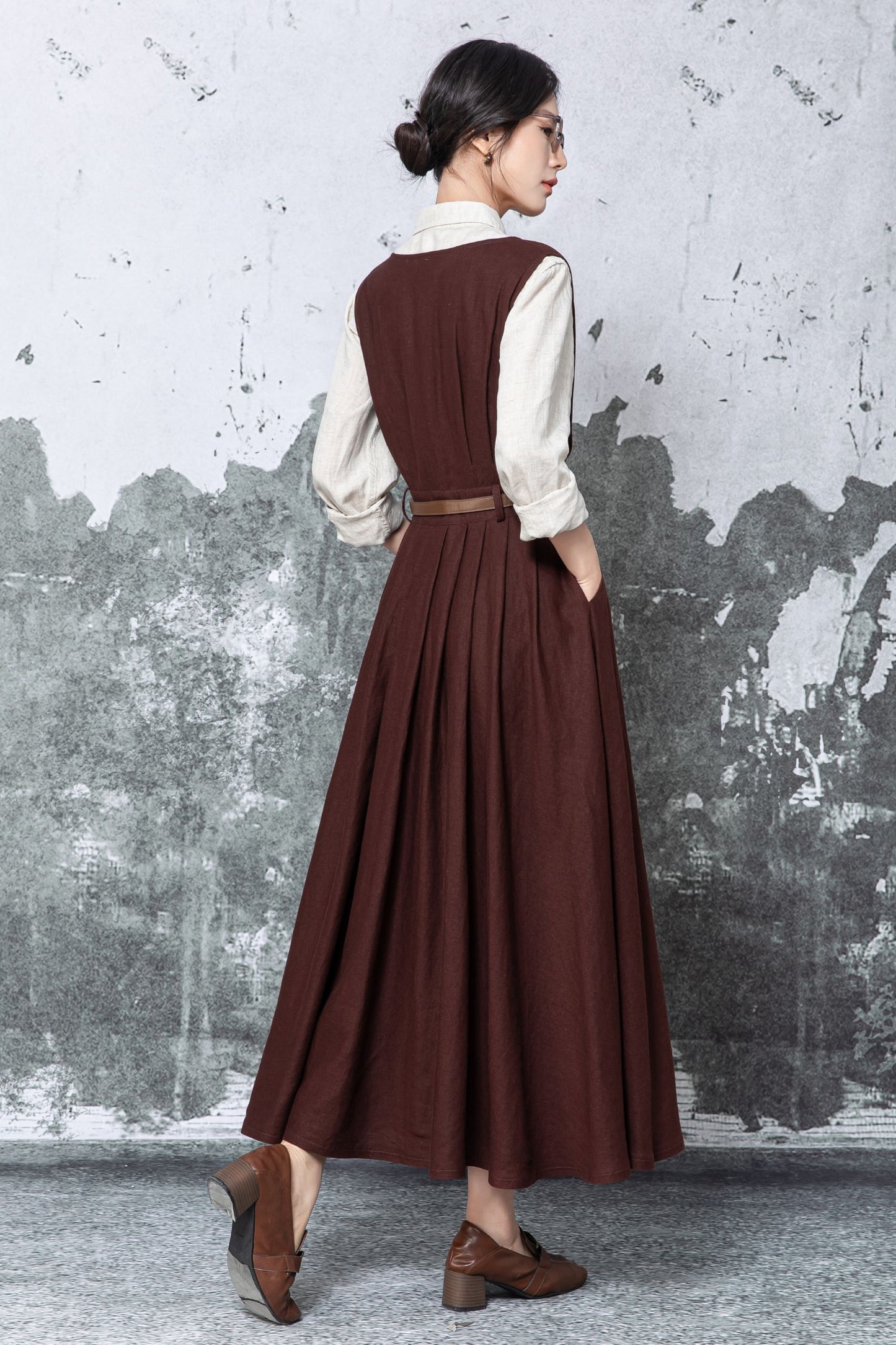Brown Linen Maxi Dress - Sleeveless V-Neck with Tie Waist c5478