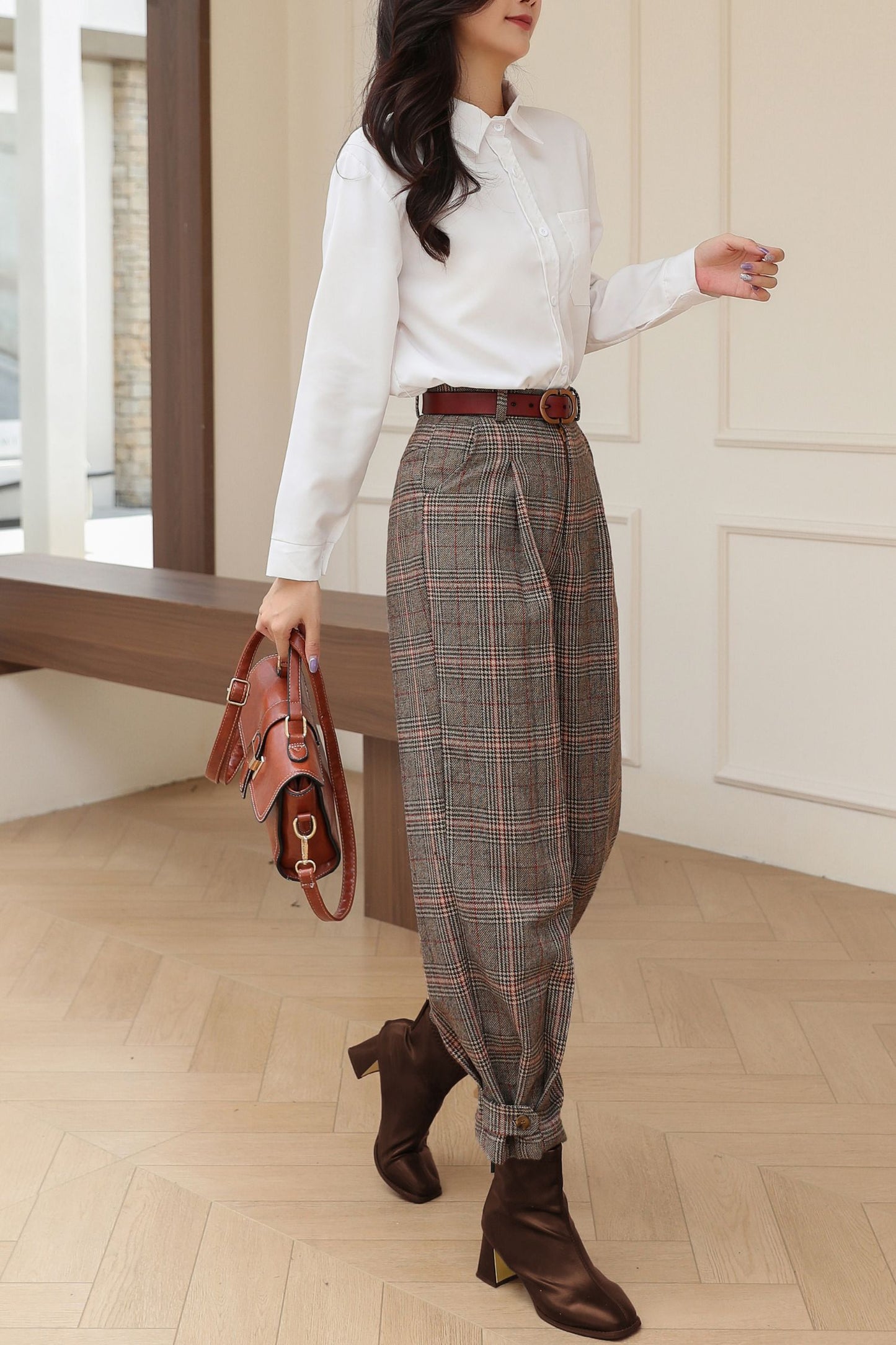 Plaid Wool Tapered Pants for Women C5189