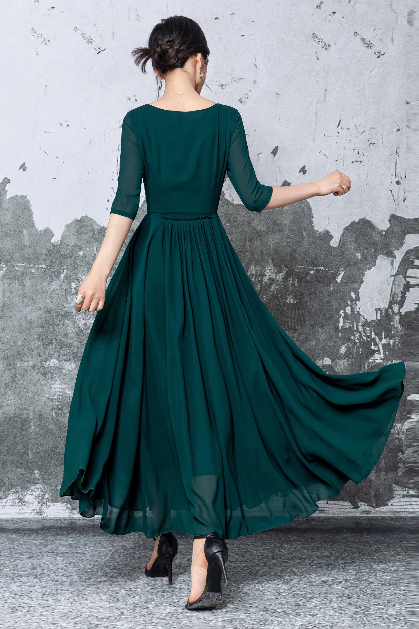 Dark Green Polyester Chiffon Maxi Dress - Pleated Fit-and-Flare with Half Sleeves c5472