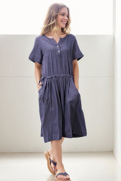 Casual Navy Blue Short-Sleeved Pleated Mid-Length Dress for Women C268