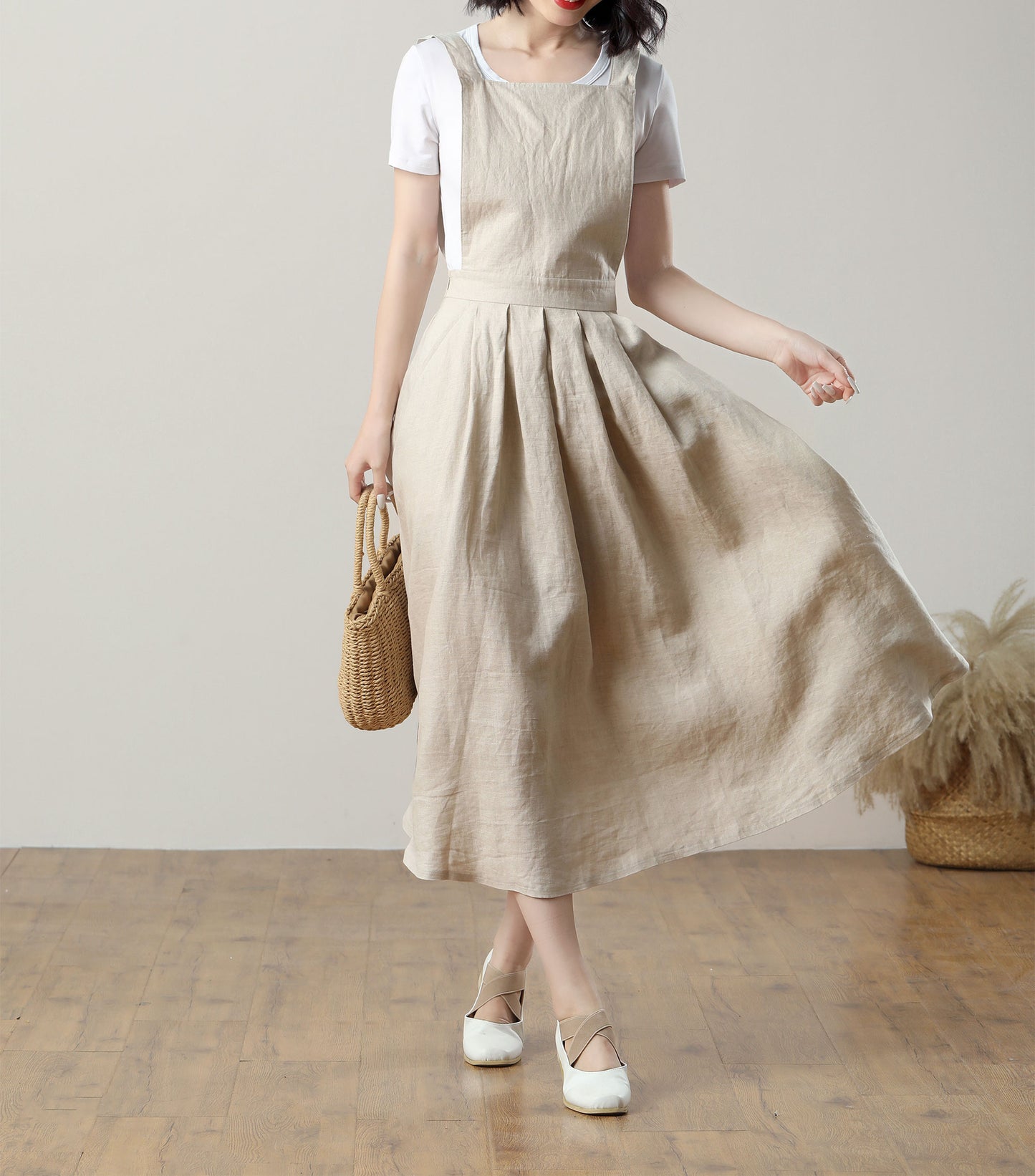 Summer pinafore linen dress with pockets C3230