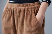Load image into Gallery viewer, Caramel Elastic Waist Cropped Corduroy Pants C2504，Size M #CK2101055
