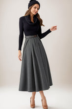 Load image into Gallery viewer, Gray Wool Midi Skirt Women C4026
