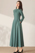 Load image into Gallery viewer, Winter Maxi Wool Dress with pockets C3691
