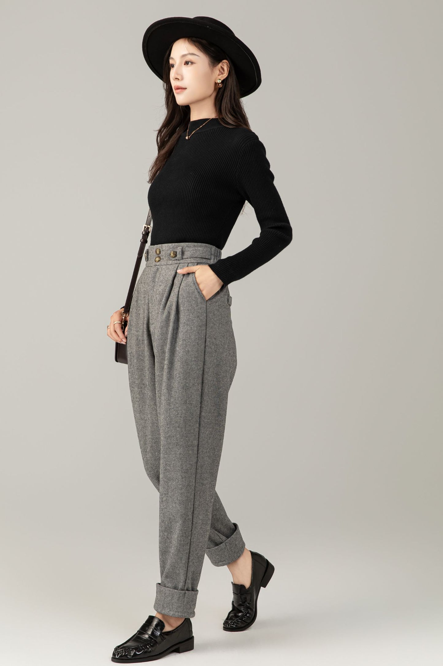 High-Waist Wool Trousers: Vintage Grey Pleated Cuffed Pants C5247