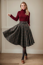 Load image into Gallery viewer, Womens midi plaid wool skirt C4449
