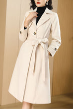 Load image into Gallery viewer, Women&#39;s Autumn and winter off white plaid coat C4218
