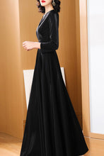 Load image into Gallery viewer, Black waisted long spring and autumn dress C4182
