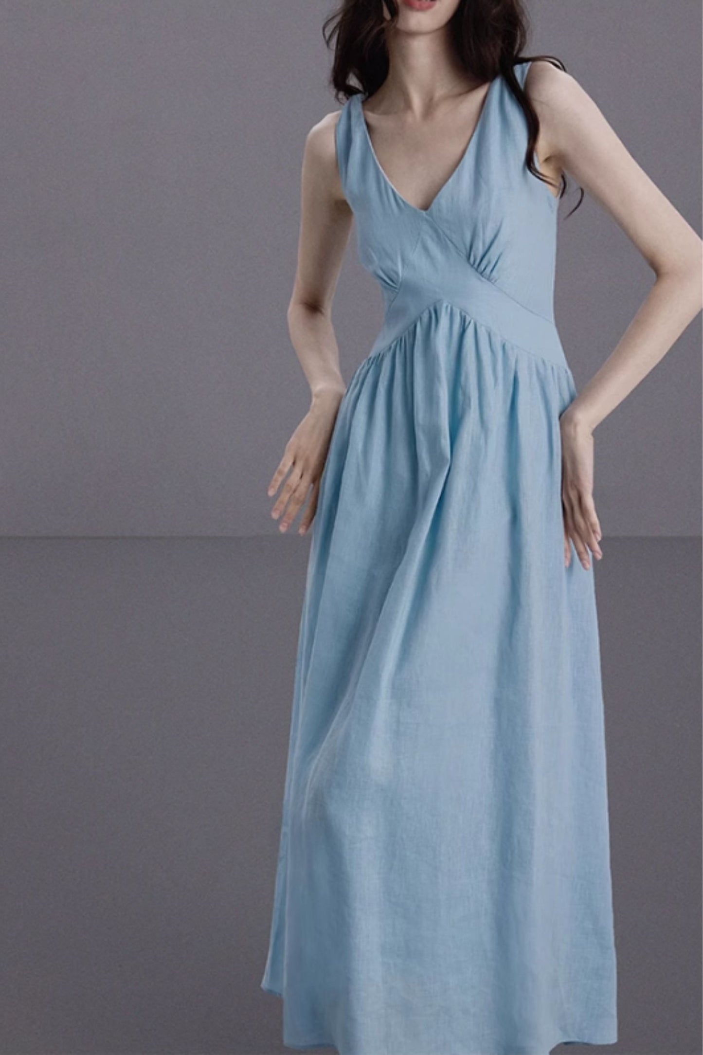 Blue elegant summer sleeveless linen dress C5061