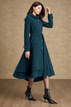 Load image into Gallery viewer, Hooded warm winter wool coat women C4476
