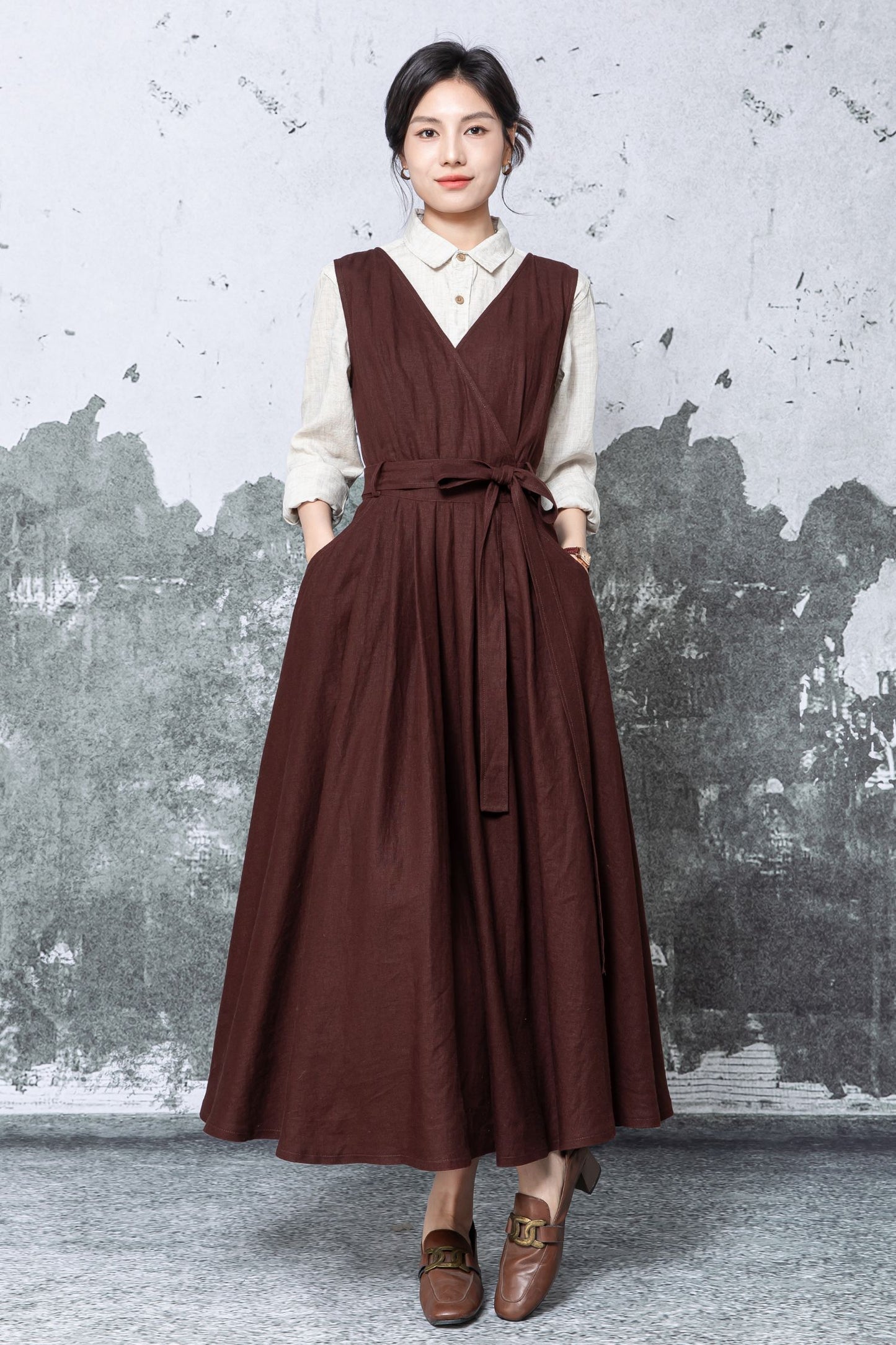 Brown Linen Maxi Dress - Sleeveless V-Neck with Tie Waist c5478