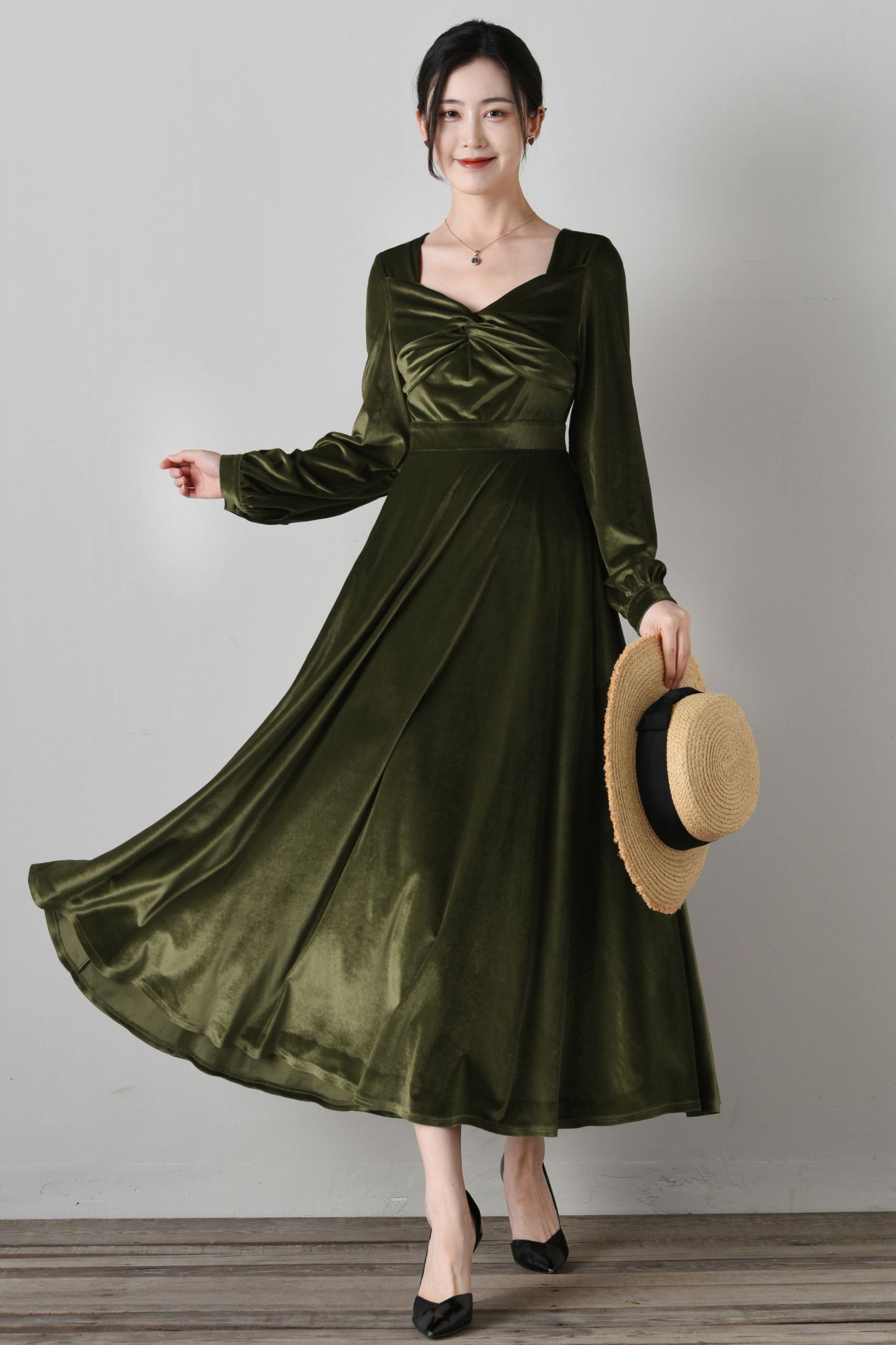 Green Velvet Midi Dress - Sweetheart Neckline, Fit and Flare Silhouette c5454