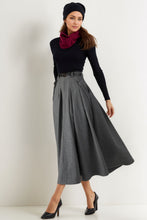 Load image into Gallery viewer, Gray Wool Midi Skirt Women C4026
