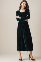 Load image into Gallery viewer, Green Velvet Autumn Dress Women C4328
