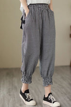 Load image into Gallery viewer, Plaid loose fitting linen pants women C4430
