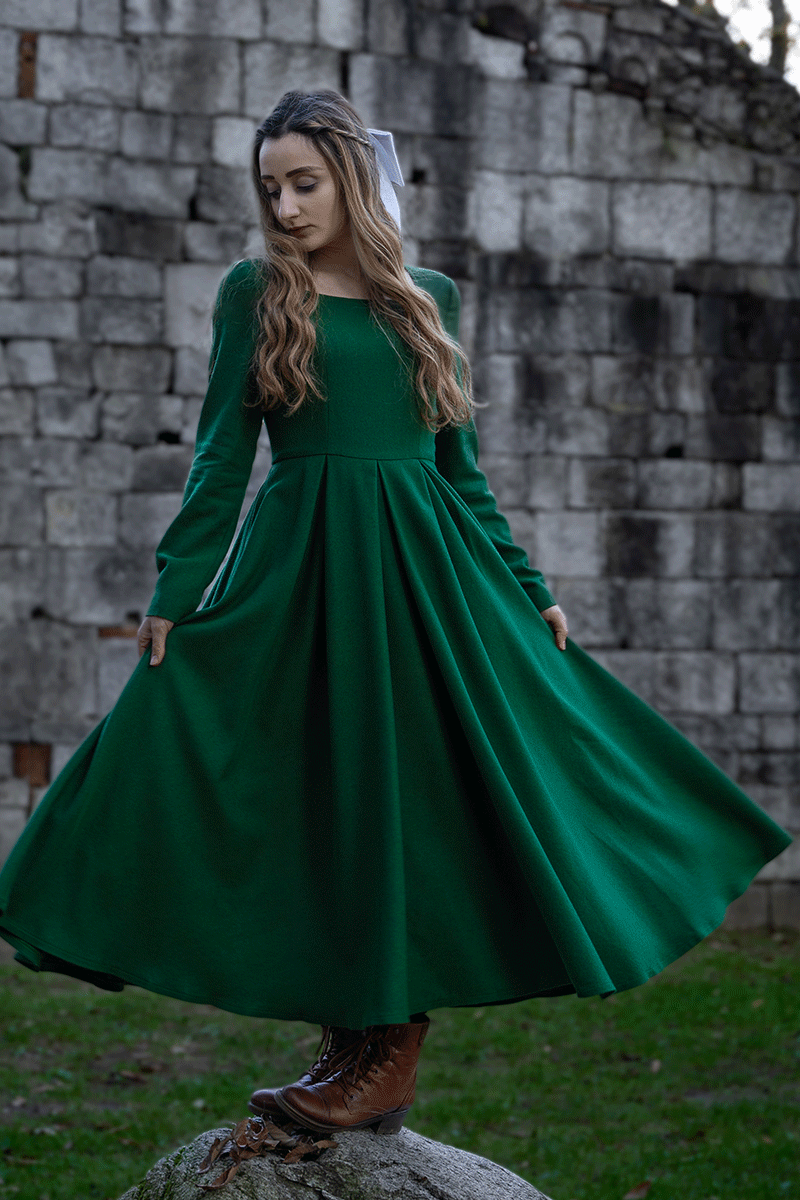 Green Swing Pleated Wool Dress With Pockets C3768