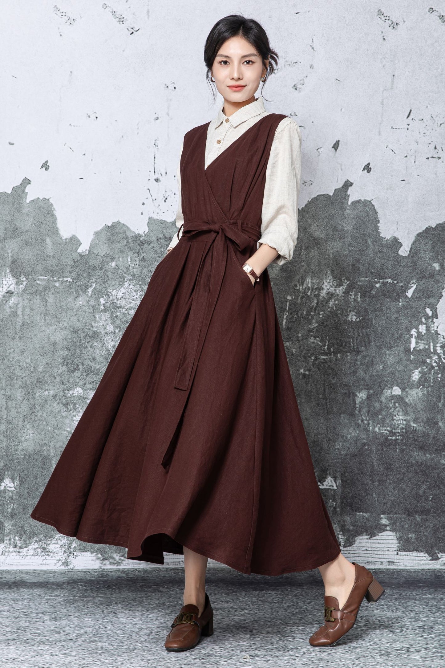 Brown Linen Maxi Dress - Sleeveless V-Neck with Tie Waist c5478