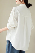 Load image into Gallery viewer, Loose fitting cotton shirt top women C4424
