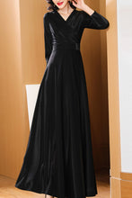 Load image into Gallery viewer, Black waisted long spring and autumn dress C4182
