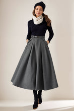 Load image into Gallery viewer, Gray Wool Midi Skirt Women C4026
