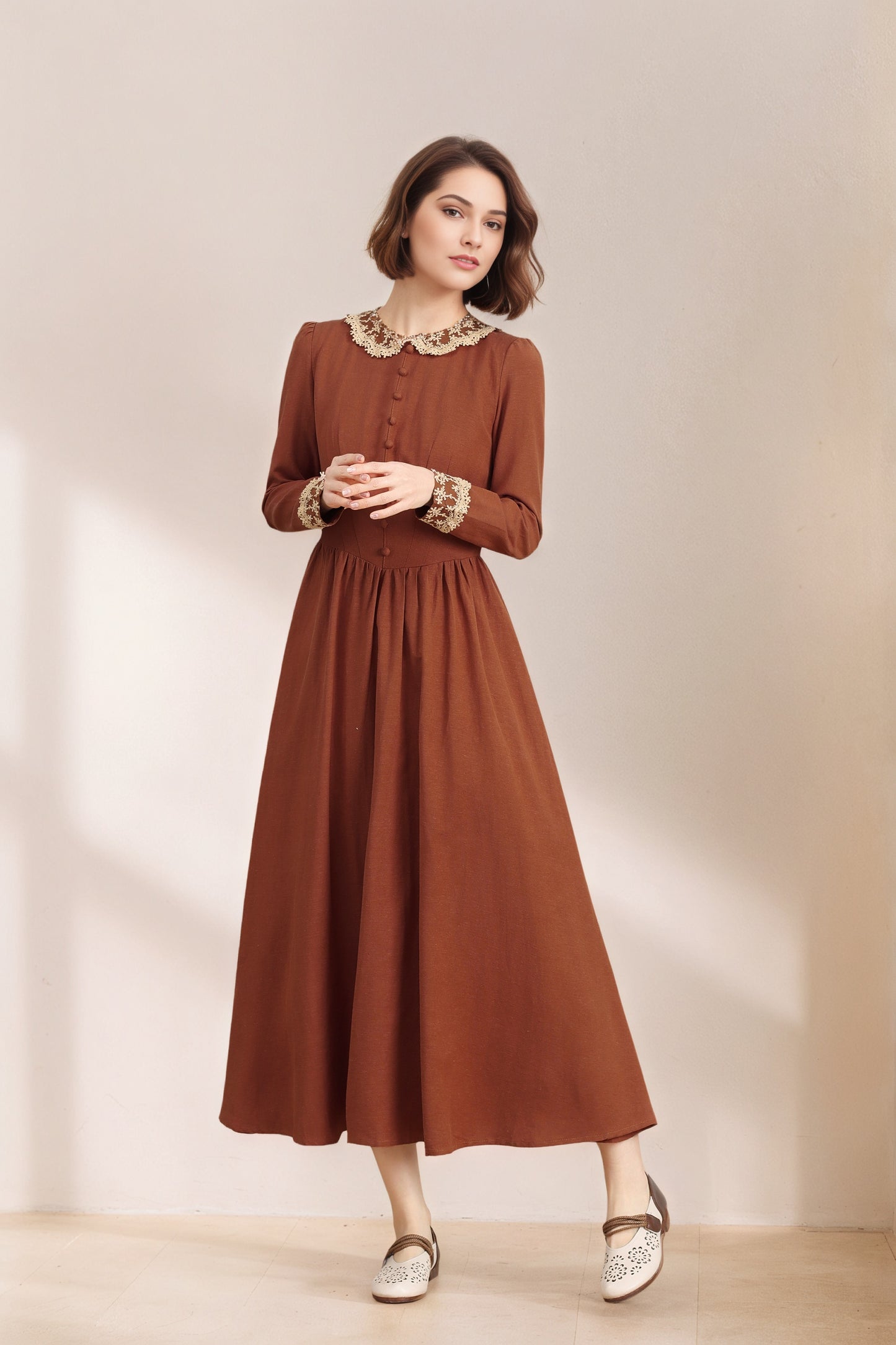 Vintage Regal Style Spring Rust Red Linen dress with Lace C5334