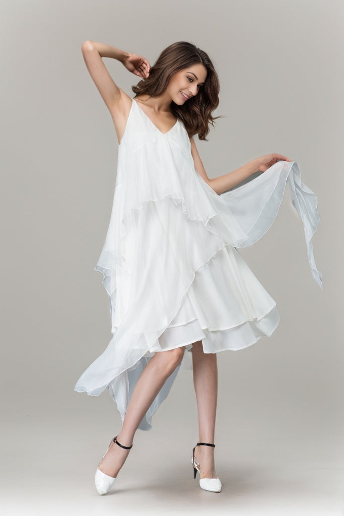 White Chiffon Flare Wedding V Neck Dress C904