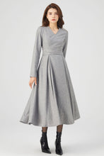 Load image into Gallery viewer, Winter Grey Wool Dress C3679
