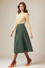 Load image into Gallery viewer, Winter Plaid Midi Wool Skirt C4327
