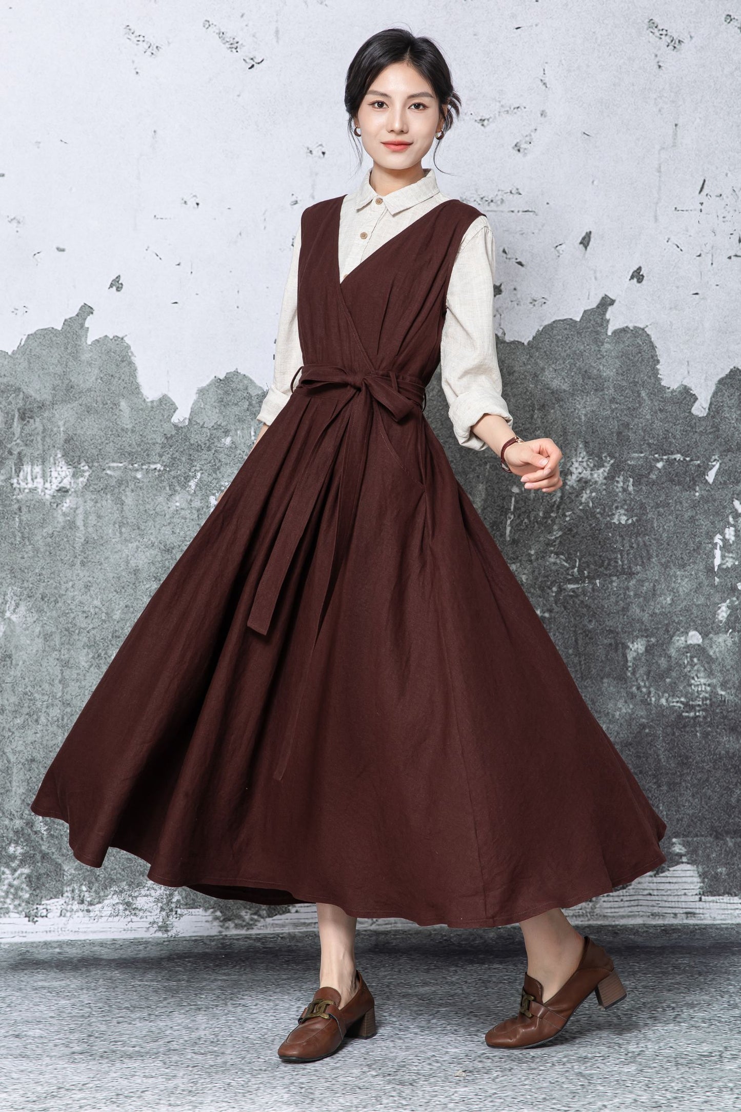 Brown Linen Maxi Dress - Sleeveless V-Neck with Tie Waist c5478