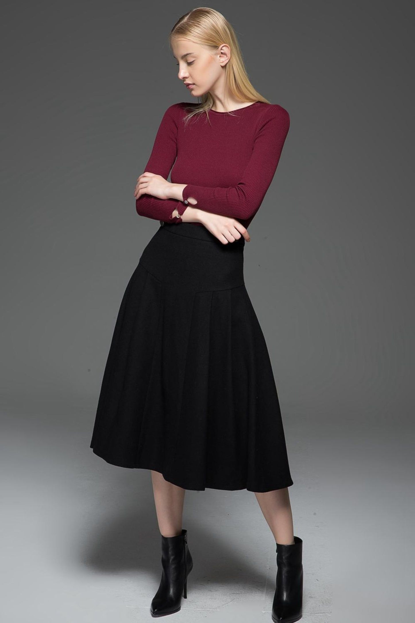 Classic black winter midi wool skirt C771