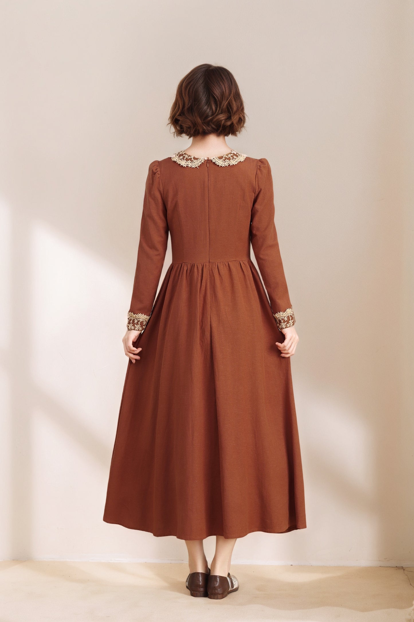 Vintage Regal Style Spring Rust Red Linen dress with Lace C5334