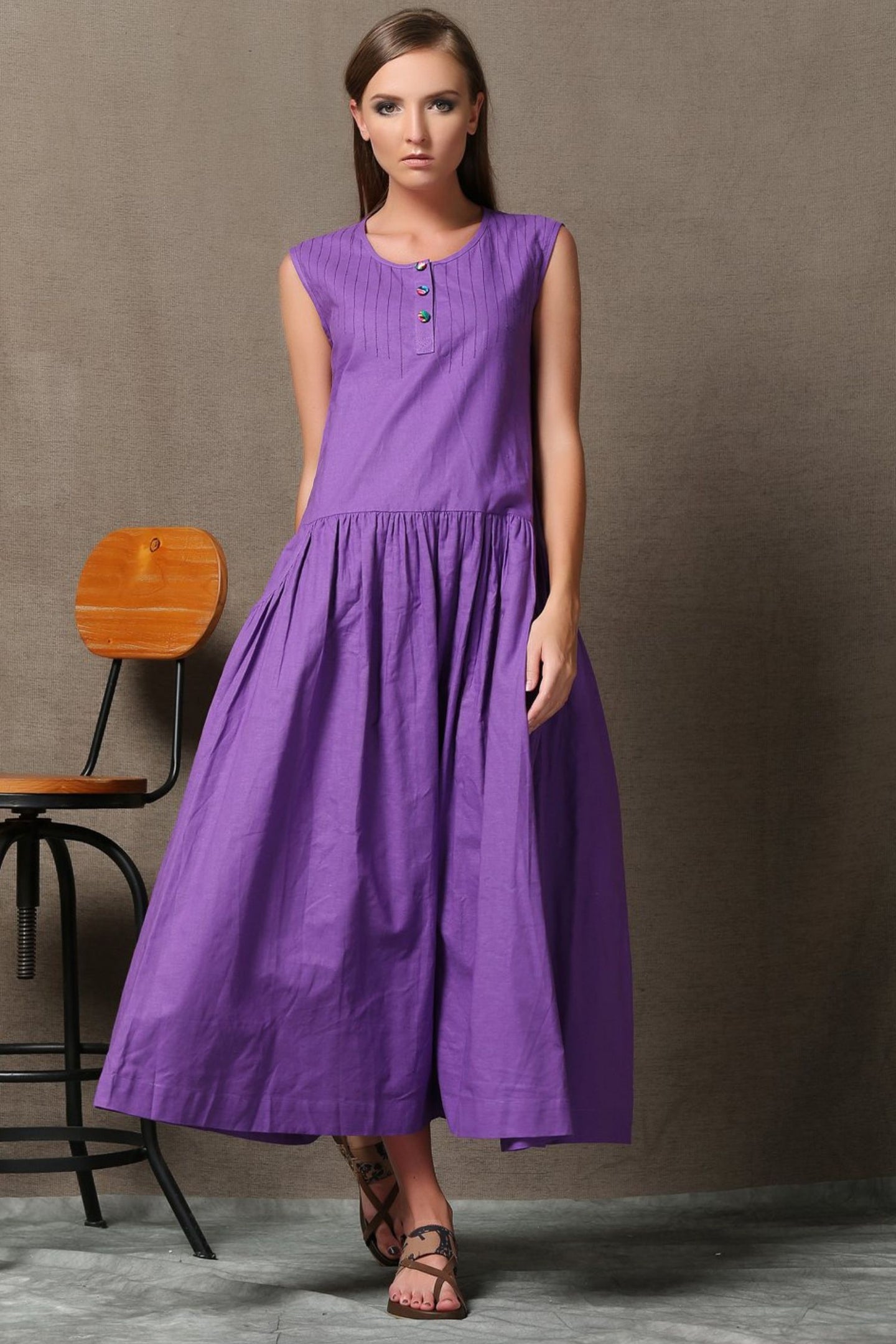 Purple Linen Dress - Loose-Fitting Fit and Flare Sleeveless Womens Dress with Pockets C541