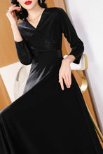 Load image into Gallery viewer, Black waisted long spring and autumn dress C4182
