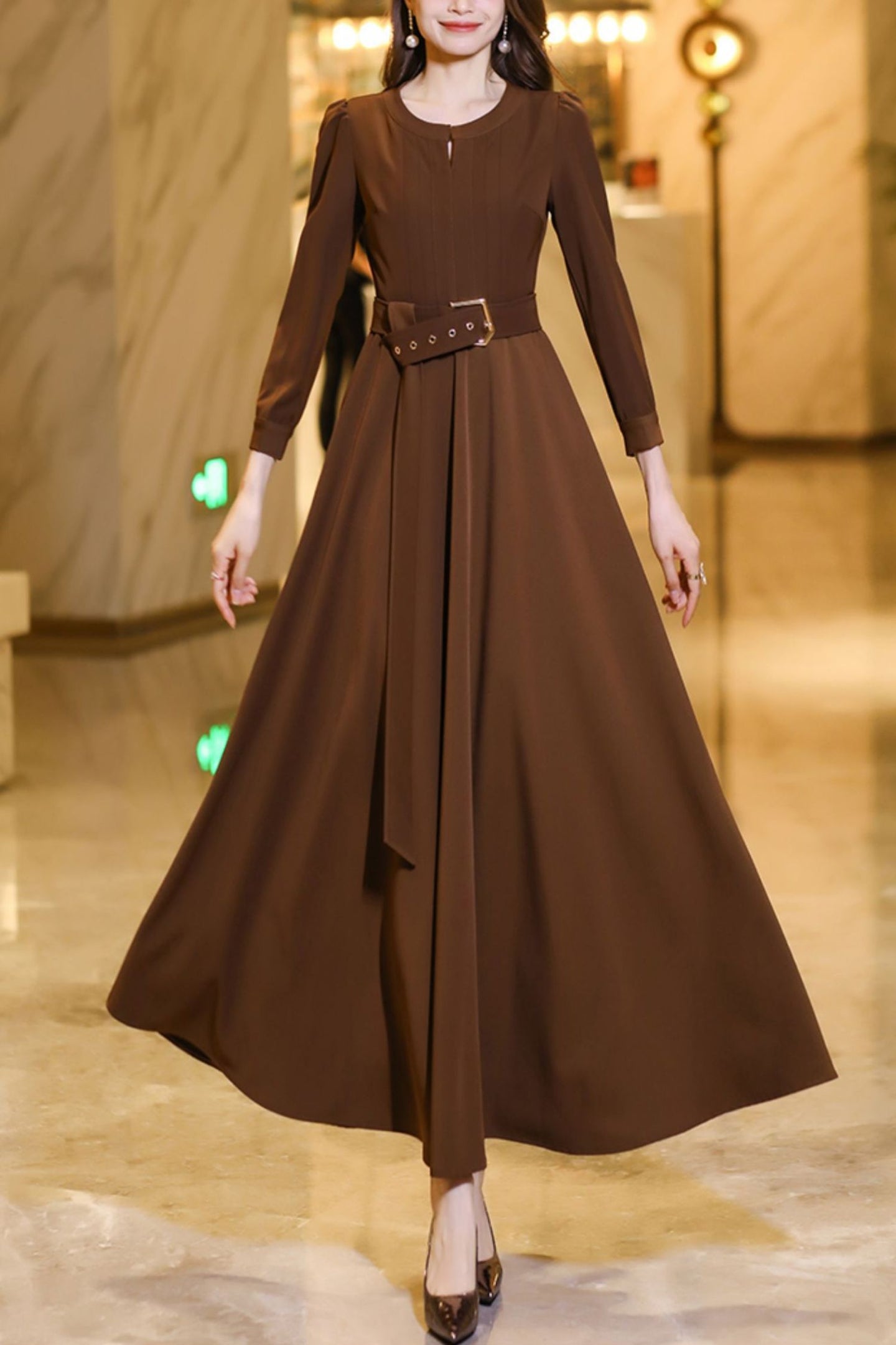 Brown long-sleeved round neck long dress C4180