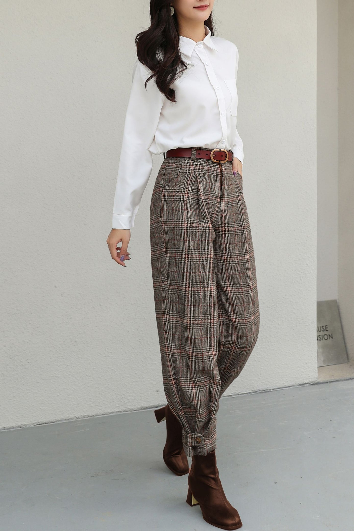 Plaid Wool Tapered Pants for Women C5189