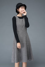 Load image into Gallery viewer, Sleeveless fit and flare winter wool dress C1191
