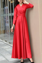 Load image into Gallery viewer, Red long-sleeved V-neck long dress C4178
