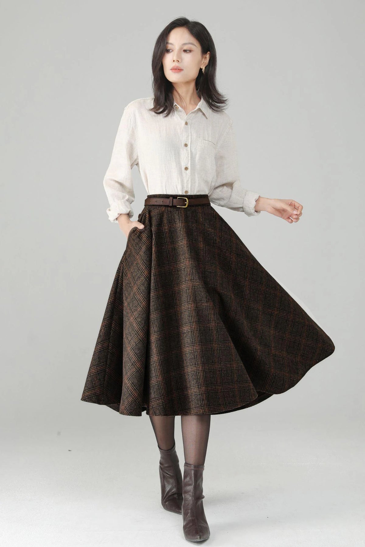 Vintage Brown Plaid Wool Blend Circle Skirt Mid-Calf Length c5696