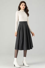 Load image into Gallery viewer, Midi Grey Winter Wool Skirt C4322
