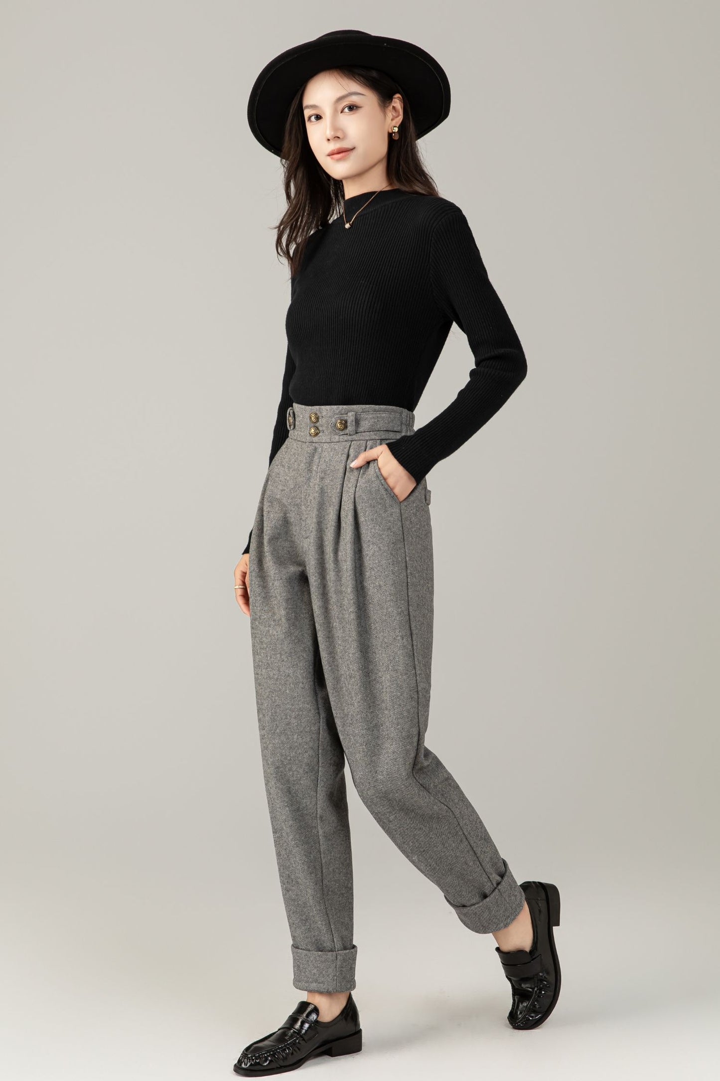 High-Waist Wool Trousers: Vintage Grey Pleated Cuffed Pants C5247