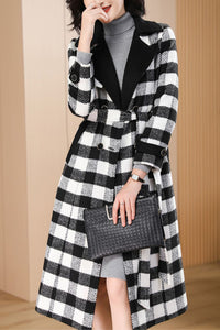 Women's Autumn and winter white and black plaid coat C4214