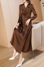 Load image into Gallery viewer, Brown spring and autumn V-neck long dress C4173
