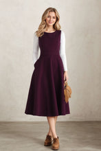 Load image into Gallery viewer, Long burgundy winter wool dress C4386
