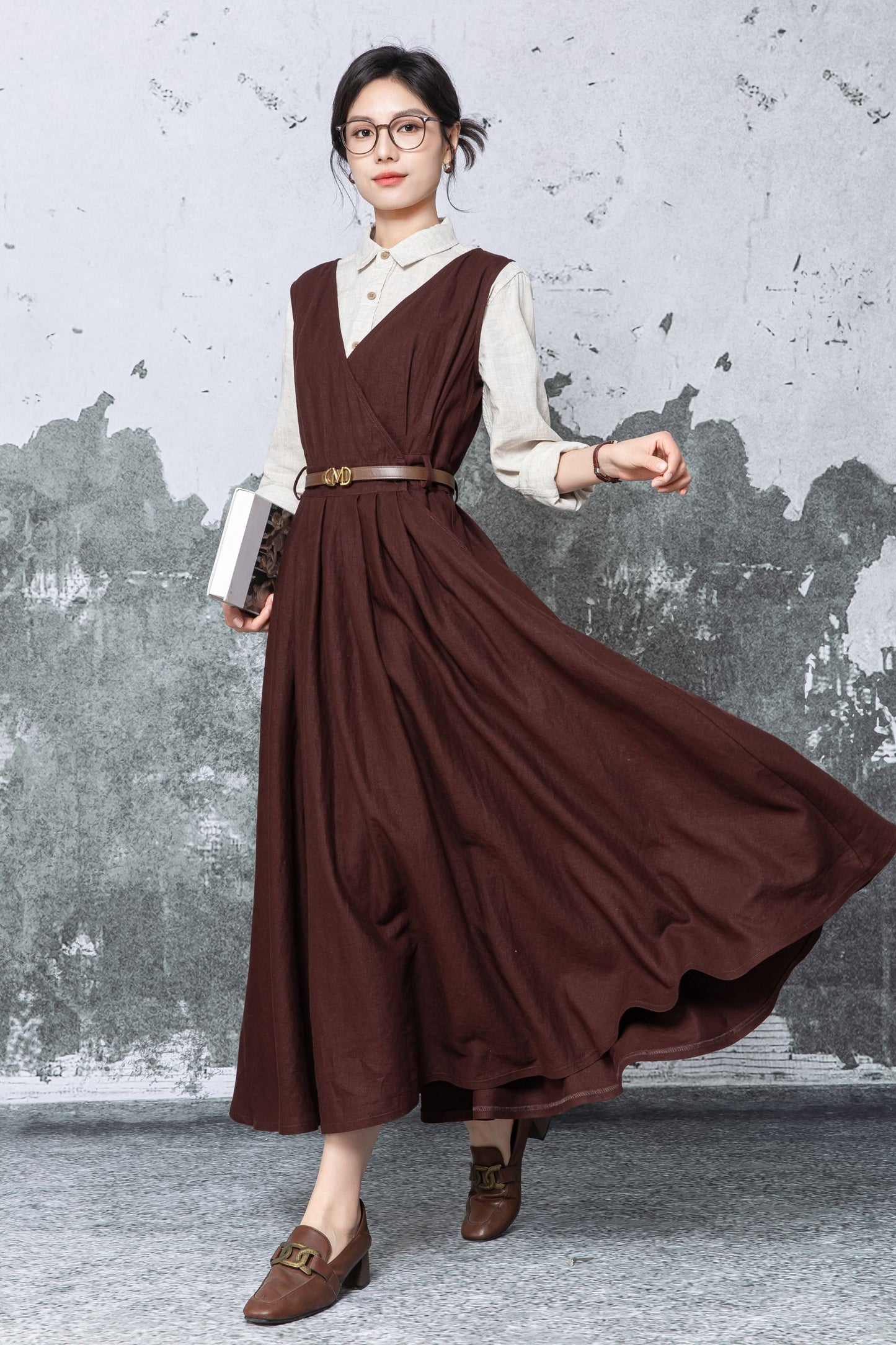 Brown Linen Maxi Dress - Sleeveless V-Neck with Tie Waist c5478