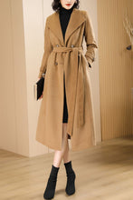 Load image into Gallery viewer, Women&#39;s Autumn and winter camel plaid coat C4216
