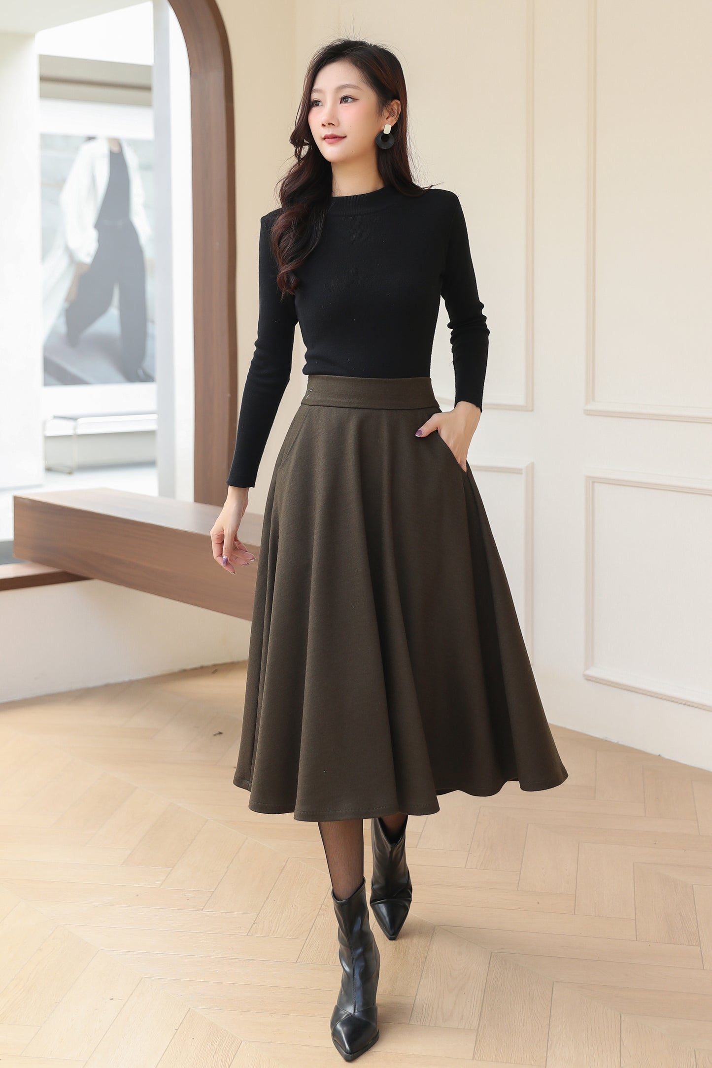Elegant High-Waist A-Line Wool Skirt with Pockets C5186