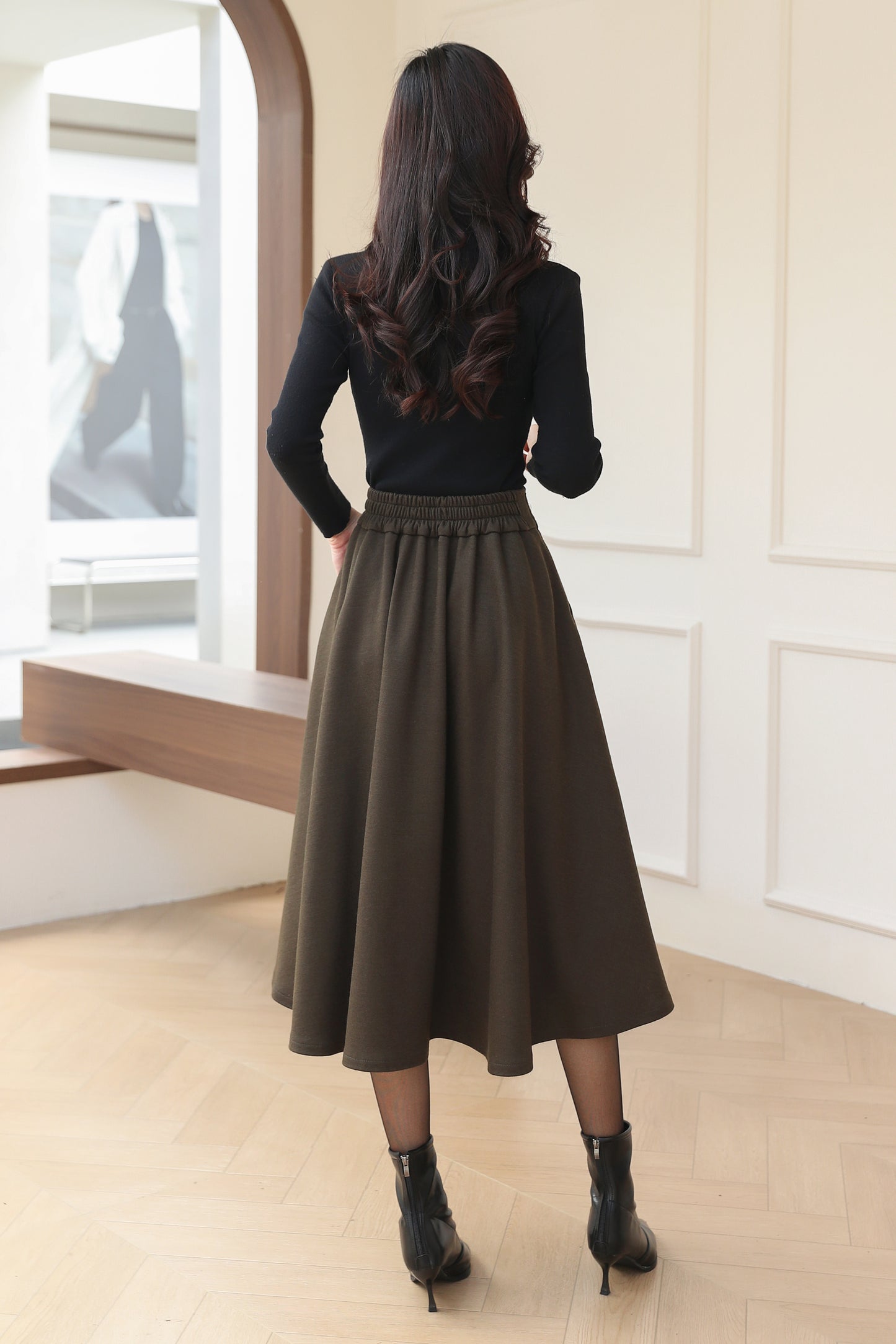 Elegant High-Waist A-Line Wool Skirt with Pockets C5186